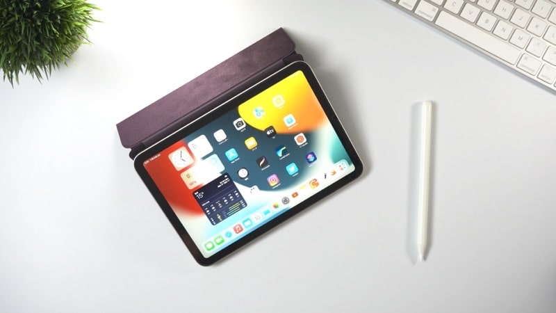 iPad mini 6のスマートフォリオ！ダークチェリーをレビュー | satoshi 