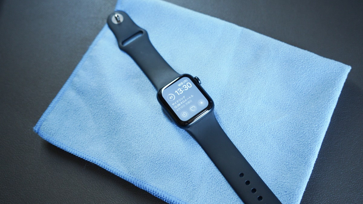 Apple Watch SEとクリーニングクロス